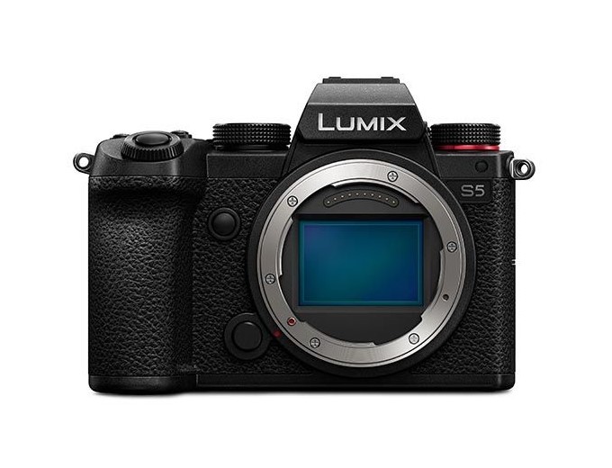 Panasonic DC-S5